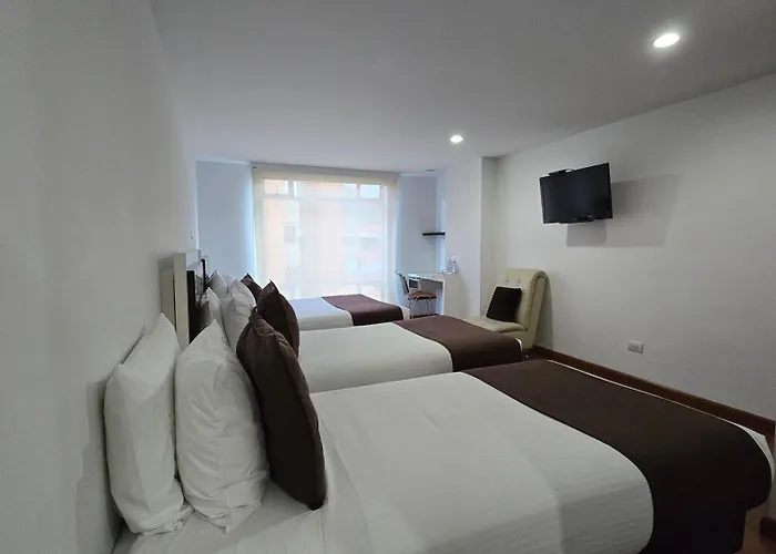 Hotel Castellana 100