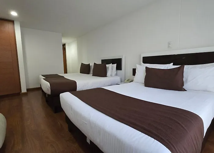 Hotel Castellana 100